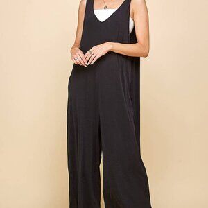 🌊Solid Sleeveless Loose Straight Leg Jumpsuit